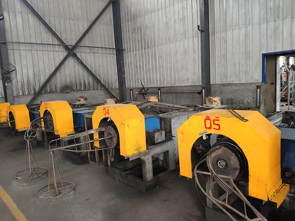 Wiremesh Weaving Machine